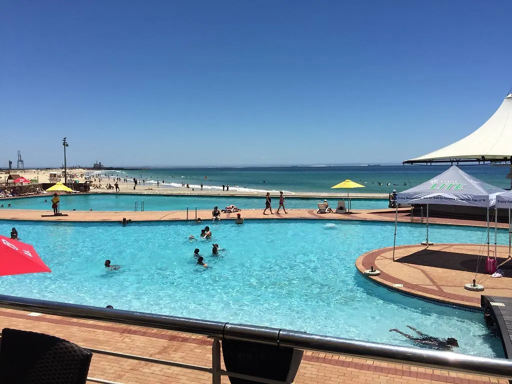 At Sta-Plus Guest House Port Elizabeth 3*,  South Africa