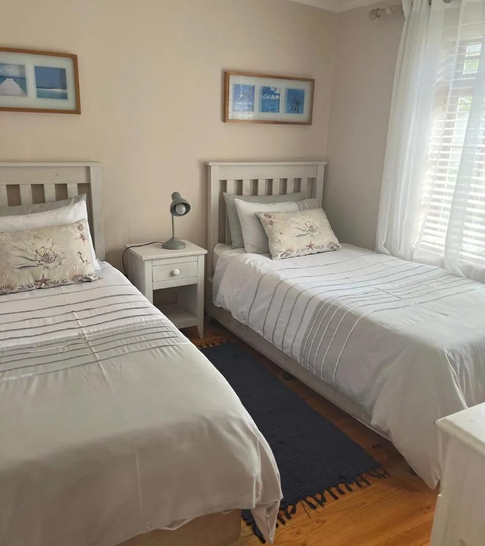 At Sta-Plus Guest House Πορτ Ελίζαμπεθ